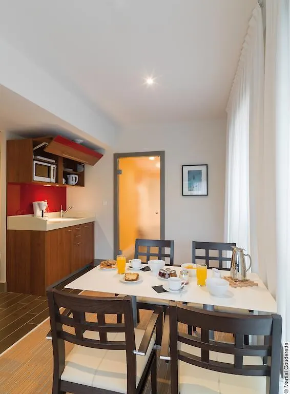 Hotel Hôtel Lyon Métropole